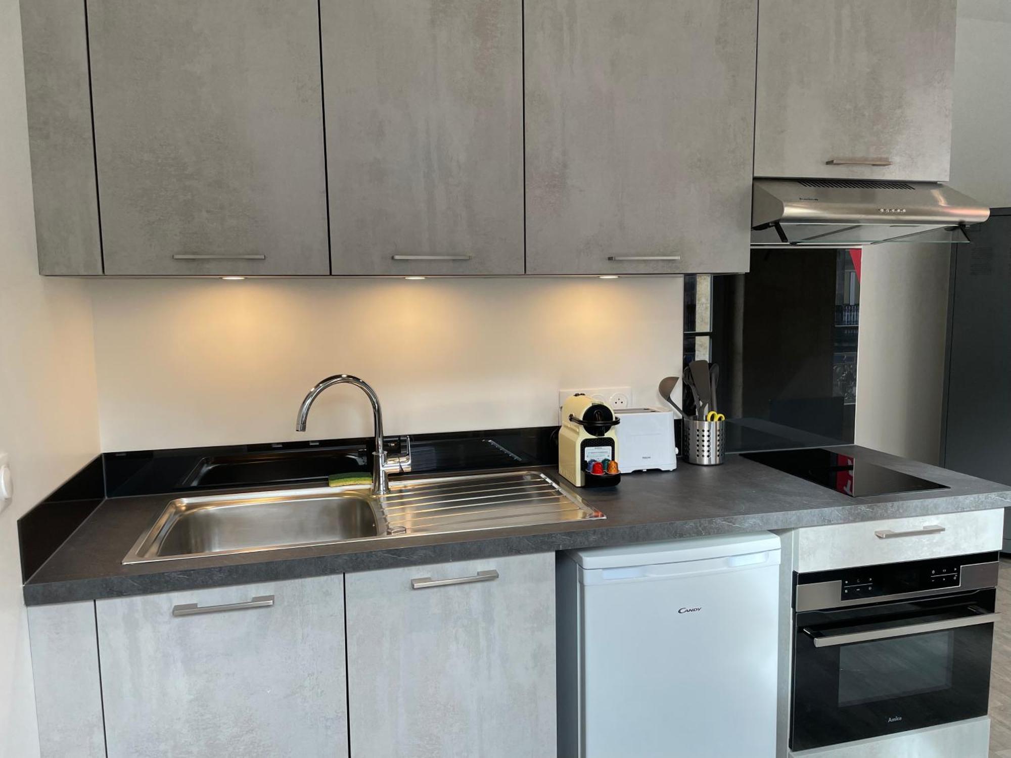 Studios Climatises En Centre Ville Bordeaux Eksteriør billede